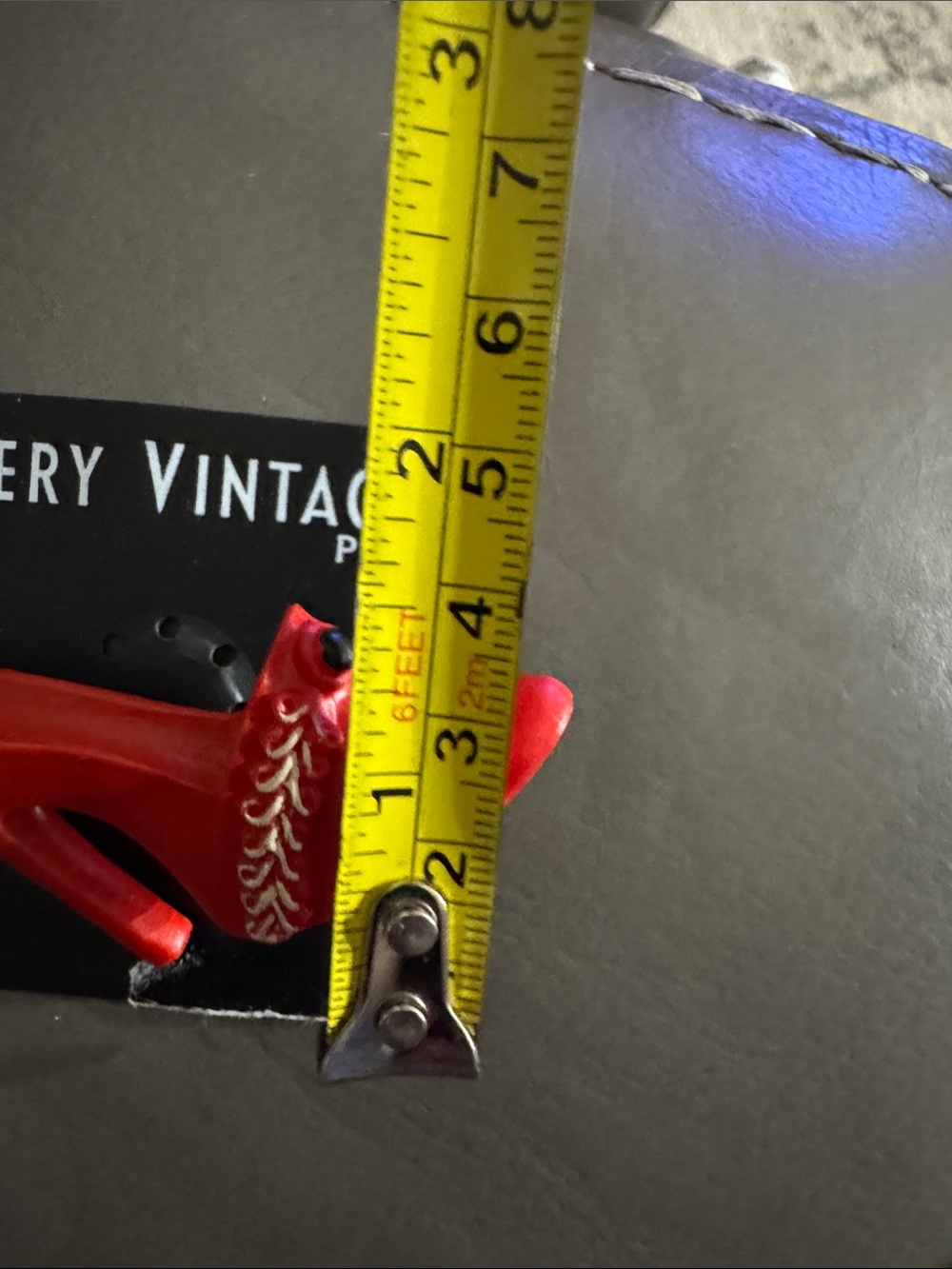 Very Vintage Red High Heel Brooch - Picture 3 of 3